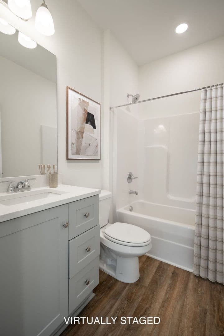 Athens Townhome: 215 Ruth St