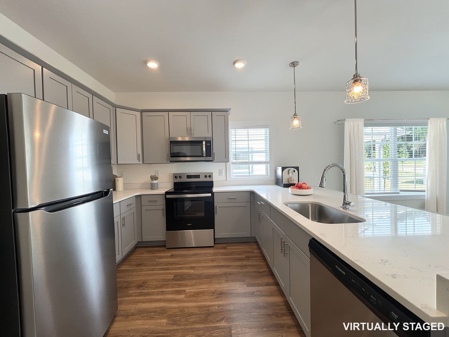 Athens Townhome: 215 Ruth St