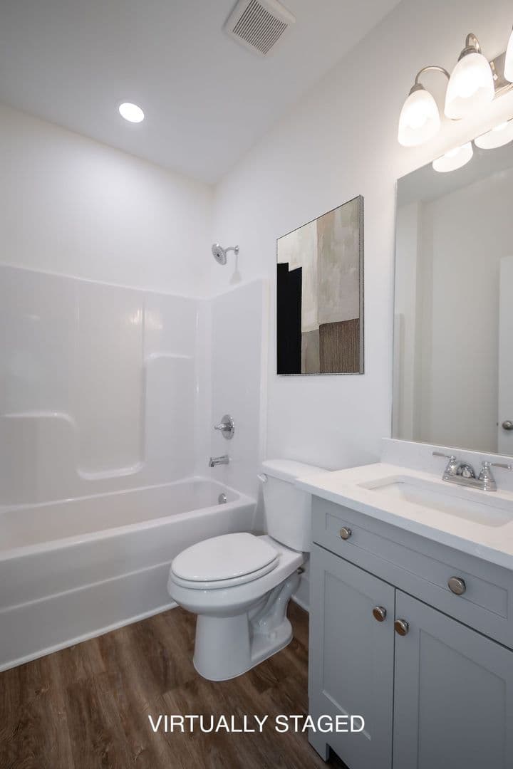 Athens Townhome: 215 Ruth St