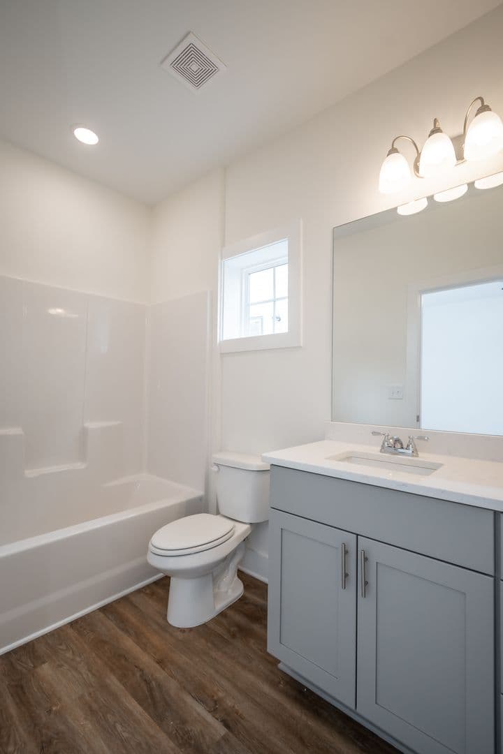 Athens Townhome: 215 Ruth St