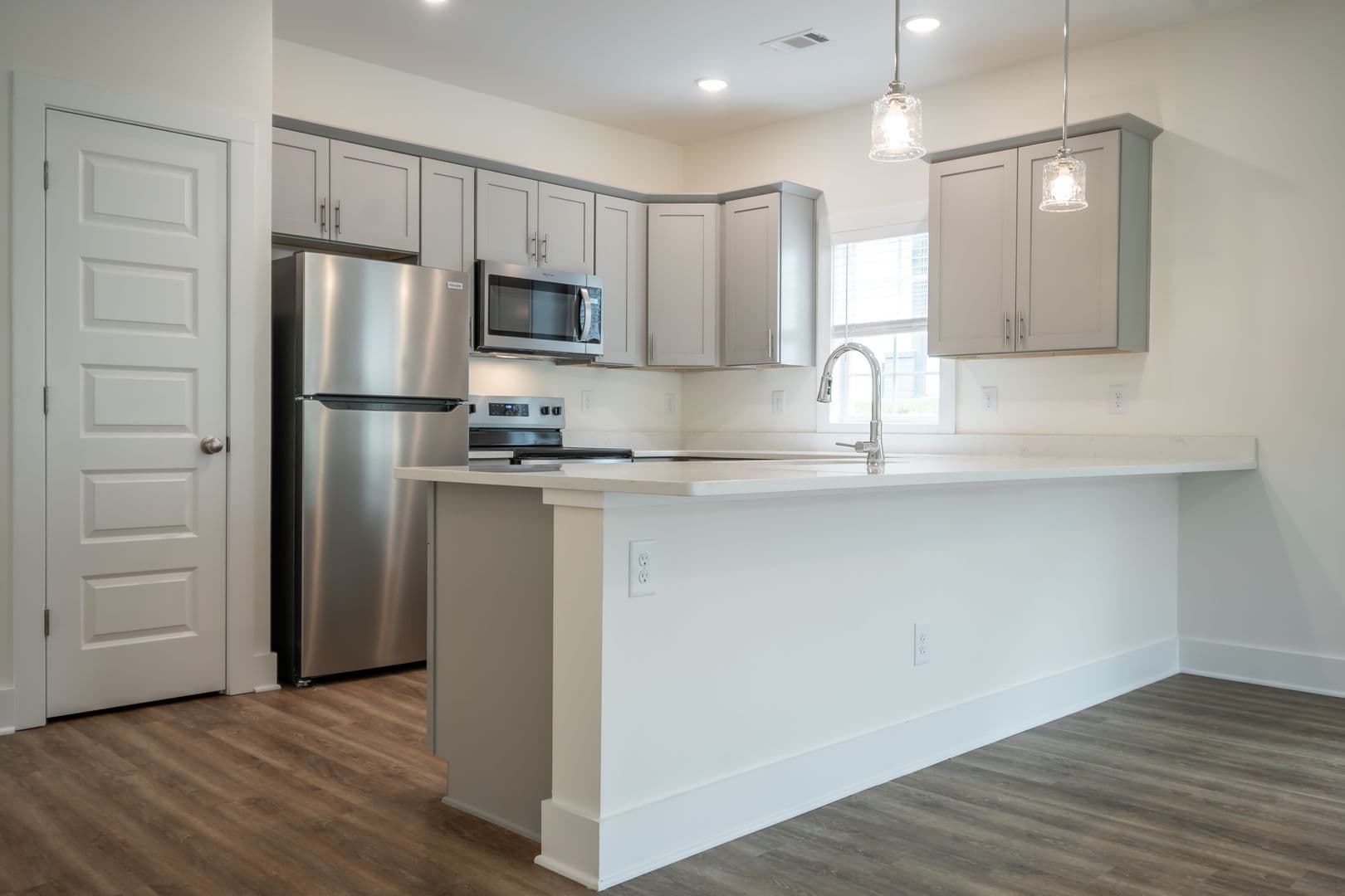 Athens Townhome: 215 Ruth St