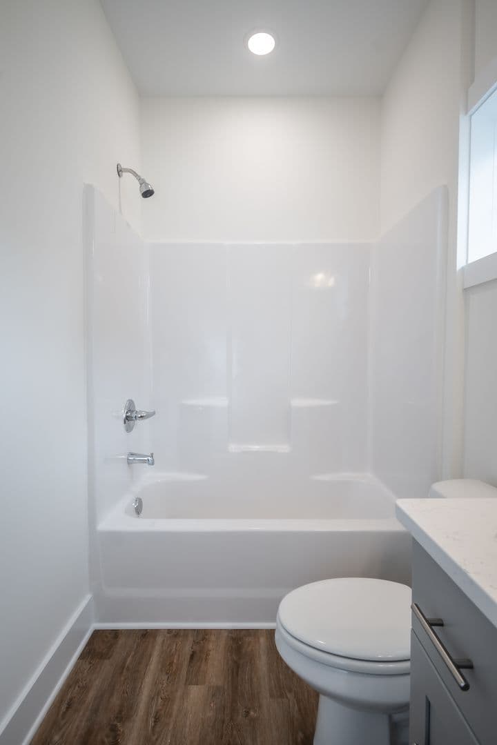 Athens Townhome: 215 Ruth St