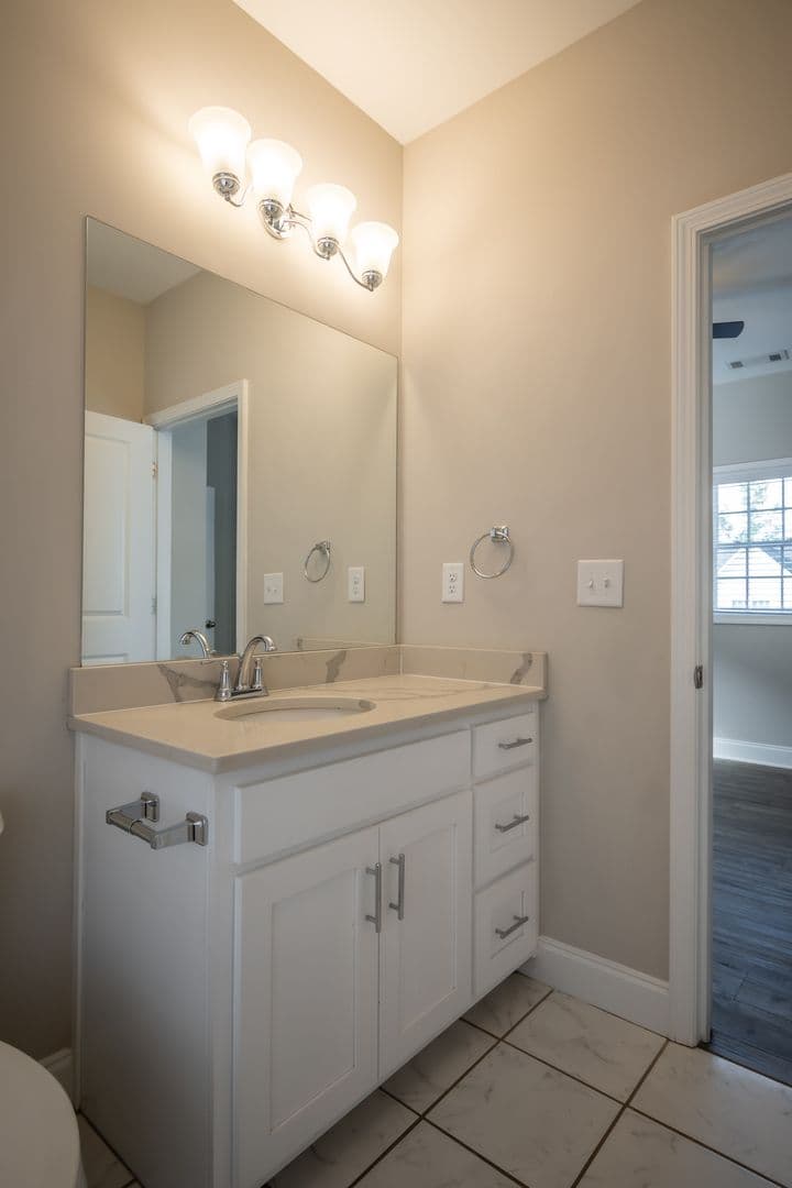 Athens Apartment: 90 Woodsong Ave