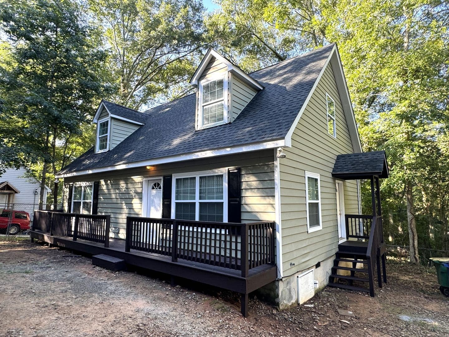Athens House: 231 Derby St