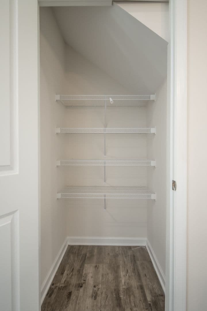 Athens Apartment: 90 Woodsong Ave