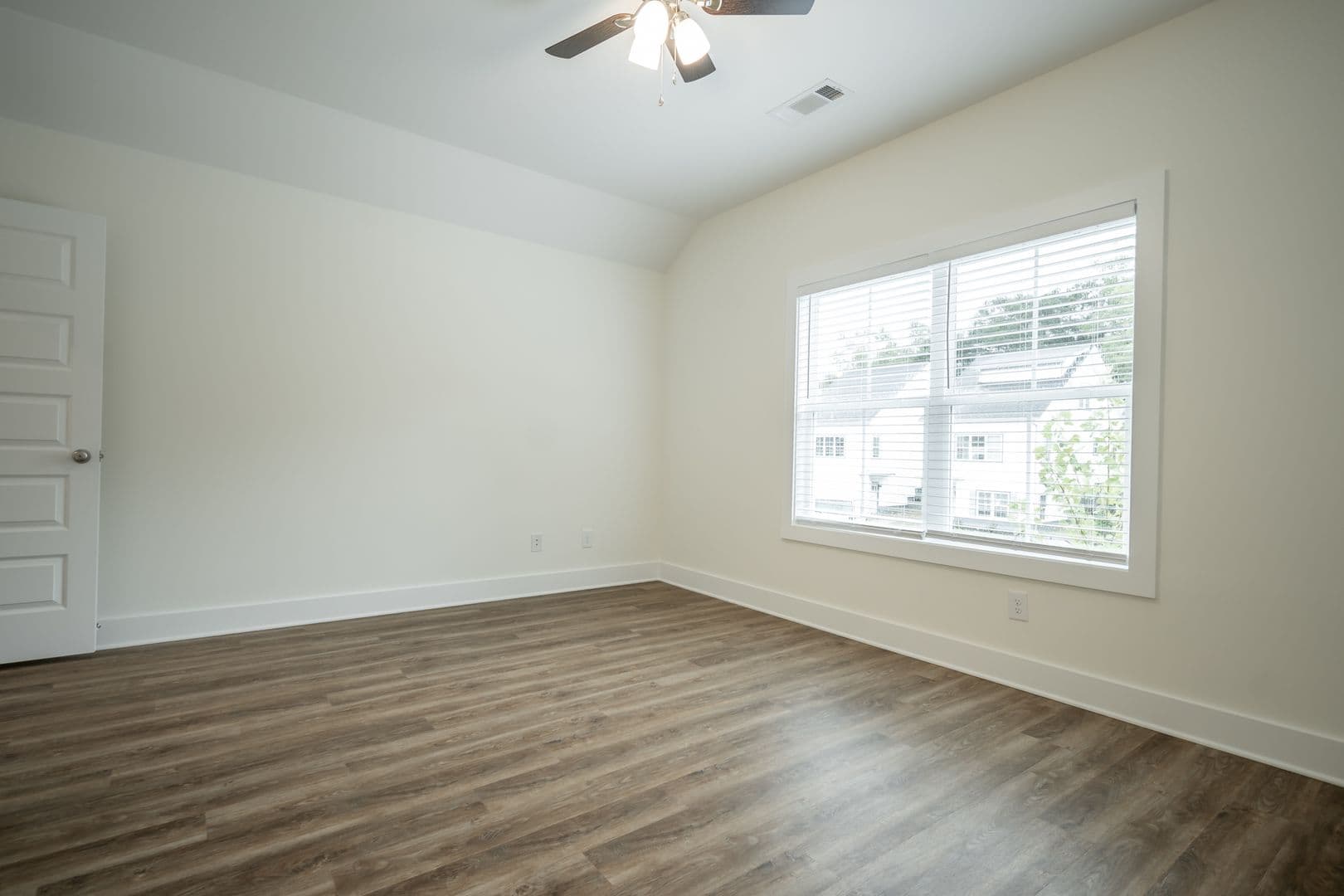 Athens Townhome: 215 Ruth St