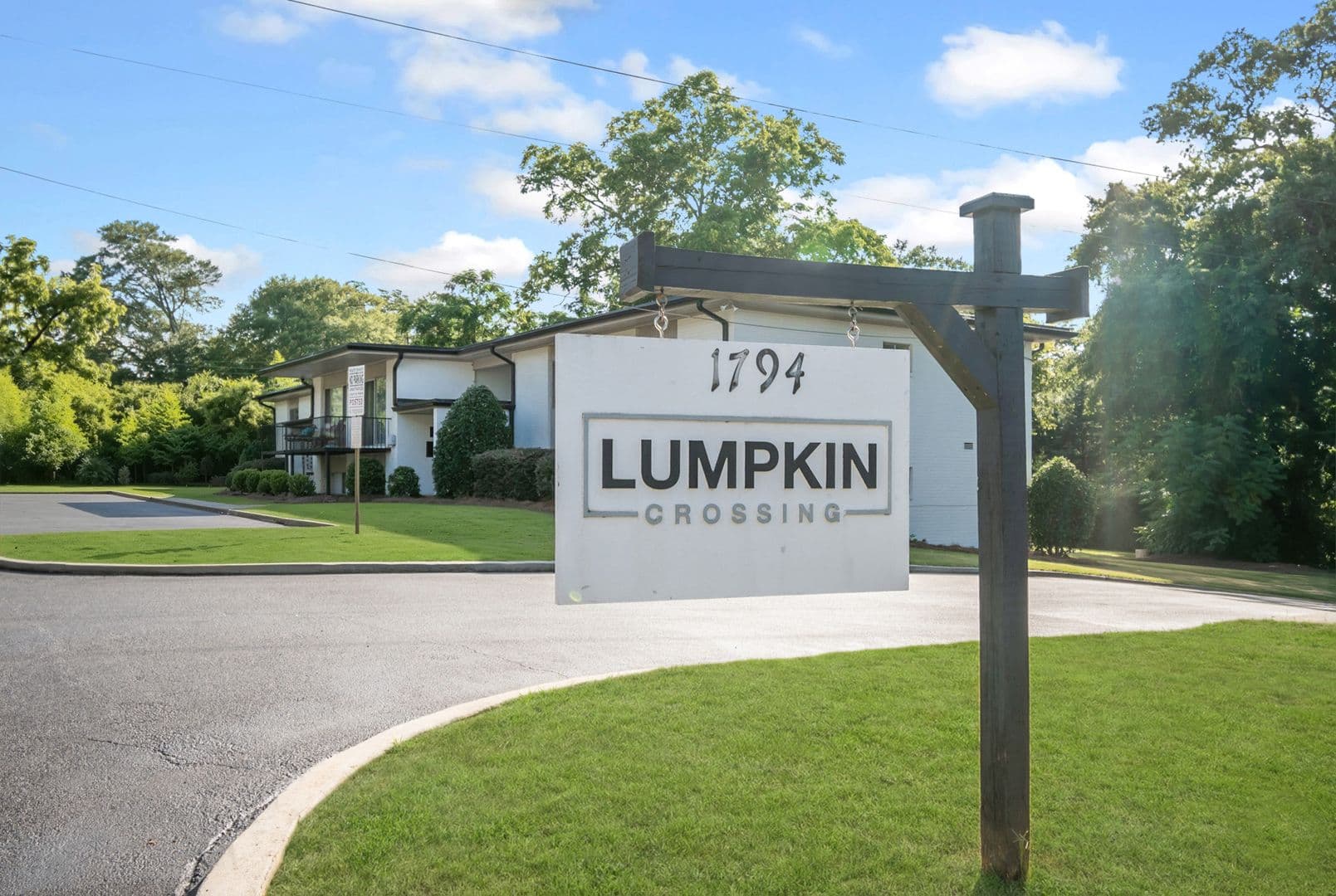 Athens Apartment: 1794 S. Lumpkin St.
