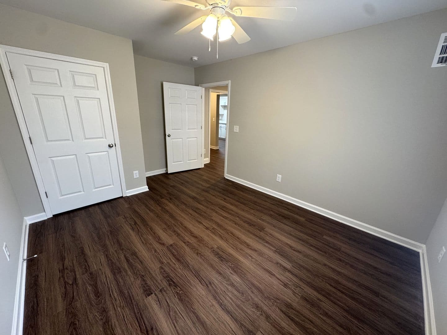 Athens House: 620 Pinecrest Dr