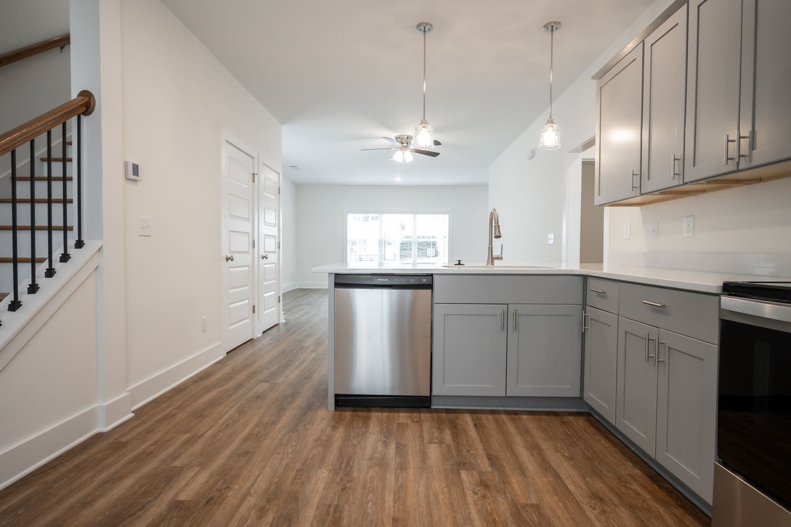 Athens Townhome: 215 Ruth St