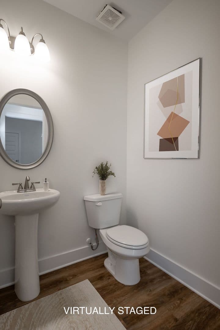 Athens Townhome: 215 Ruth St