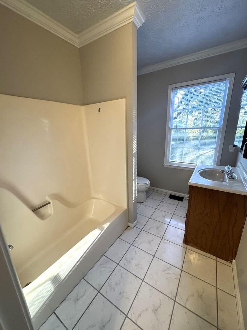 Athens House: 1020 Cherry Hills Court