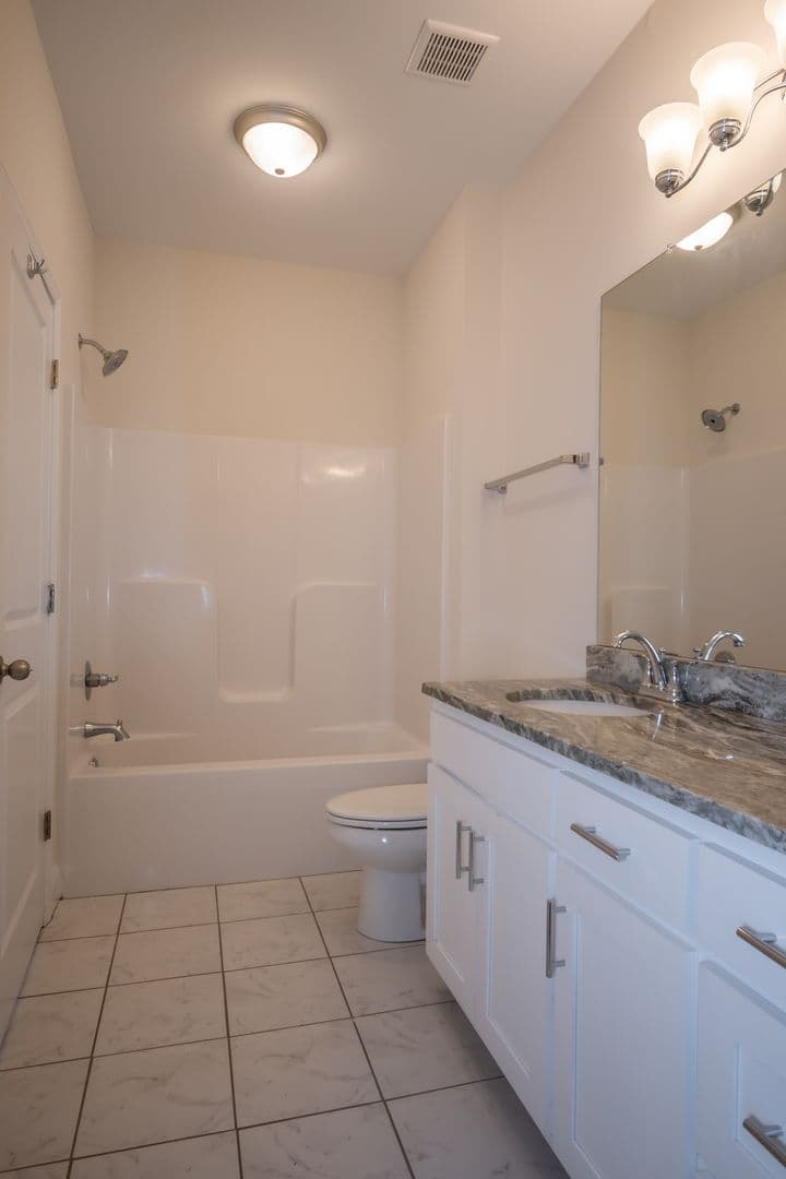 Athens Apartment: 90 Woodsong Ave