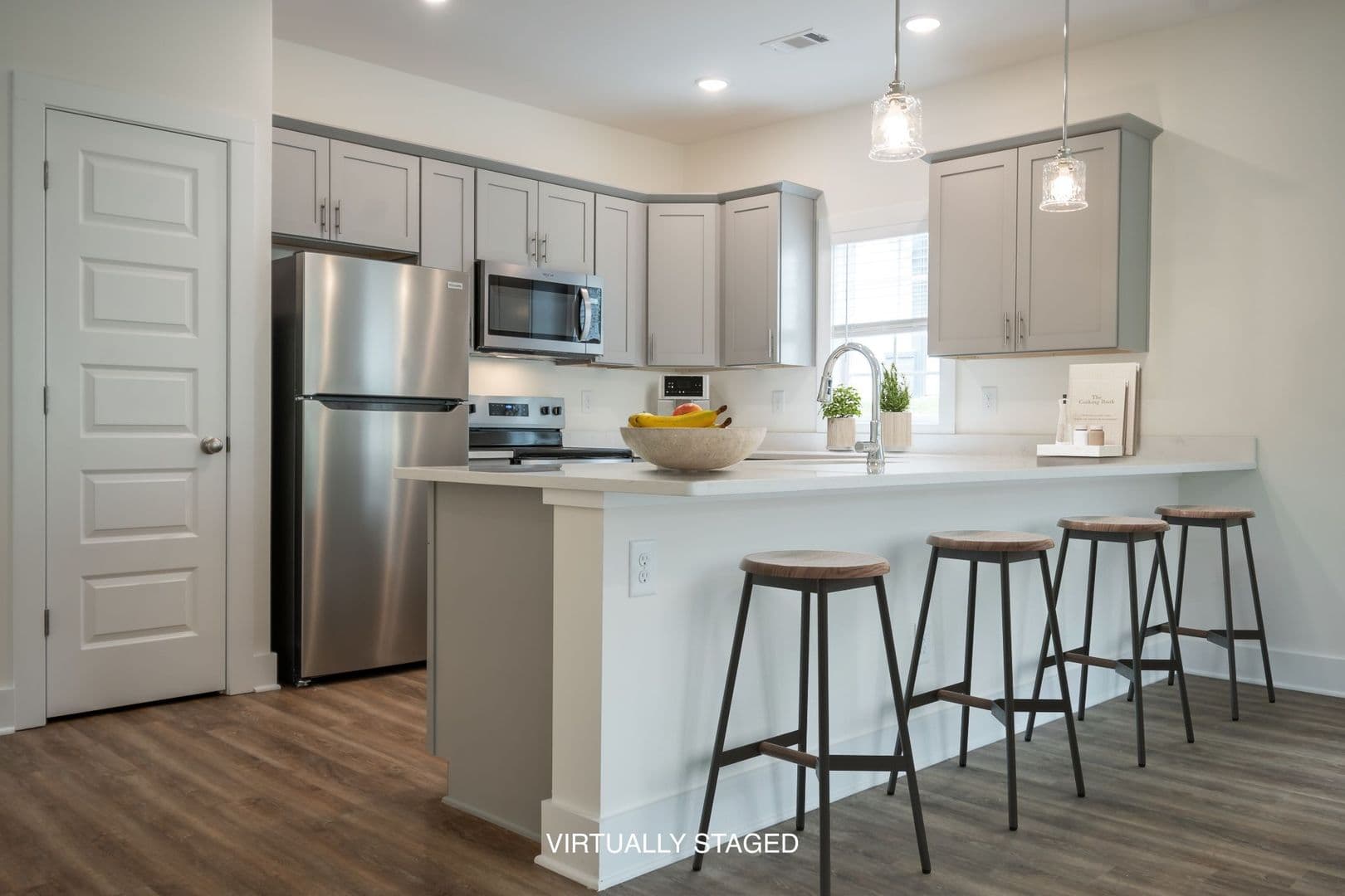 Athens Townhome: 215 Ruth St