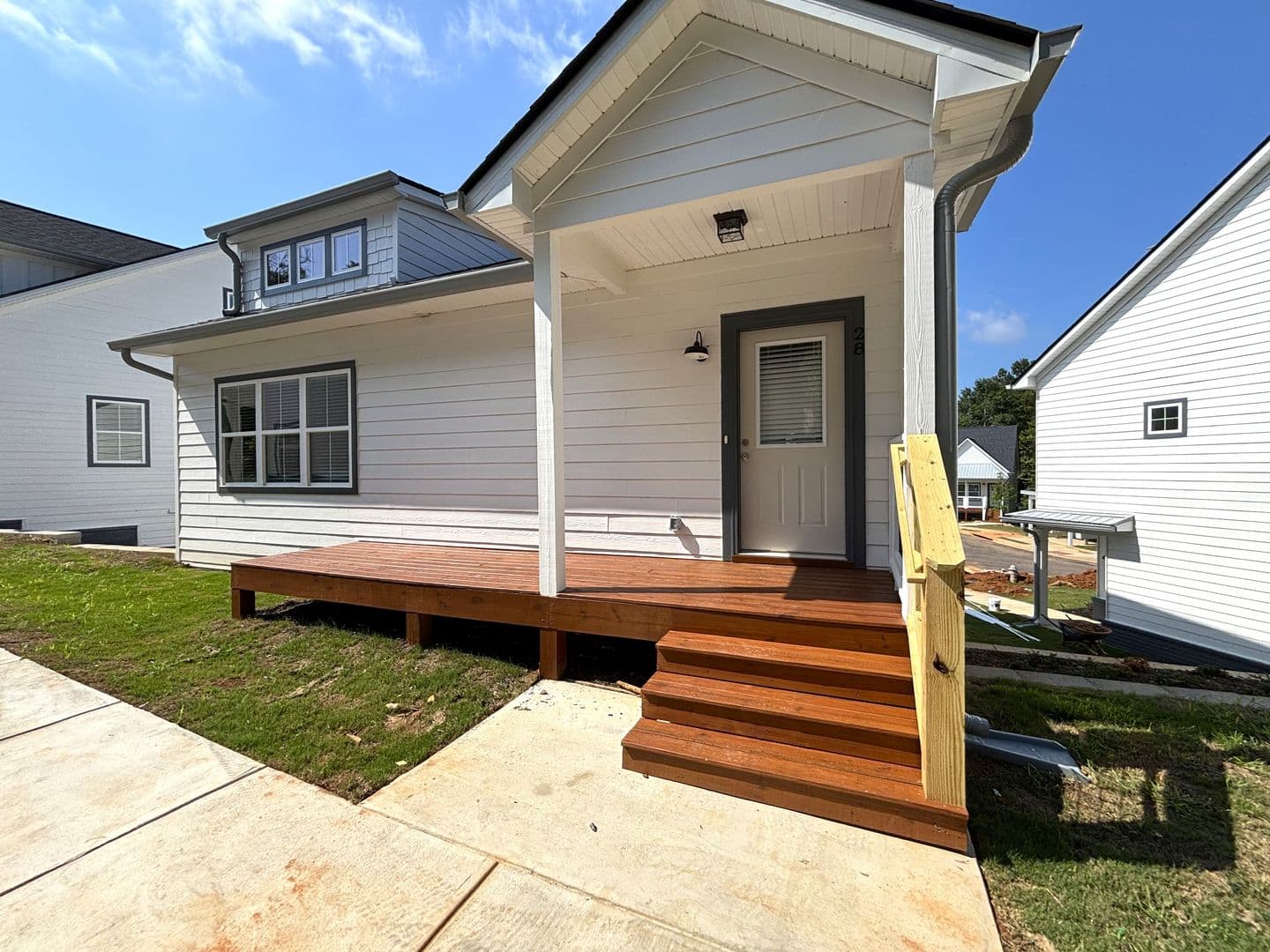 Athens Townhome: 215 Ruth St