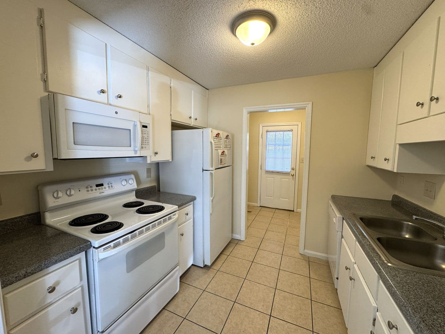Athens Apartment: 825 Gaines School Road