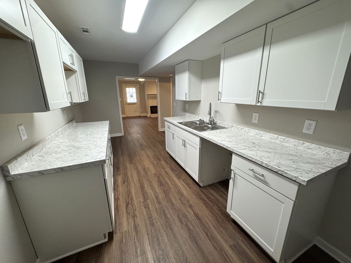 Athens House: 620 Pinecrest Dr