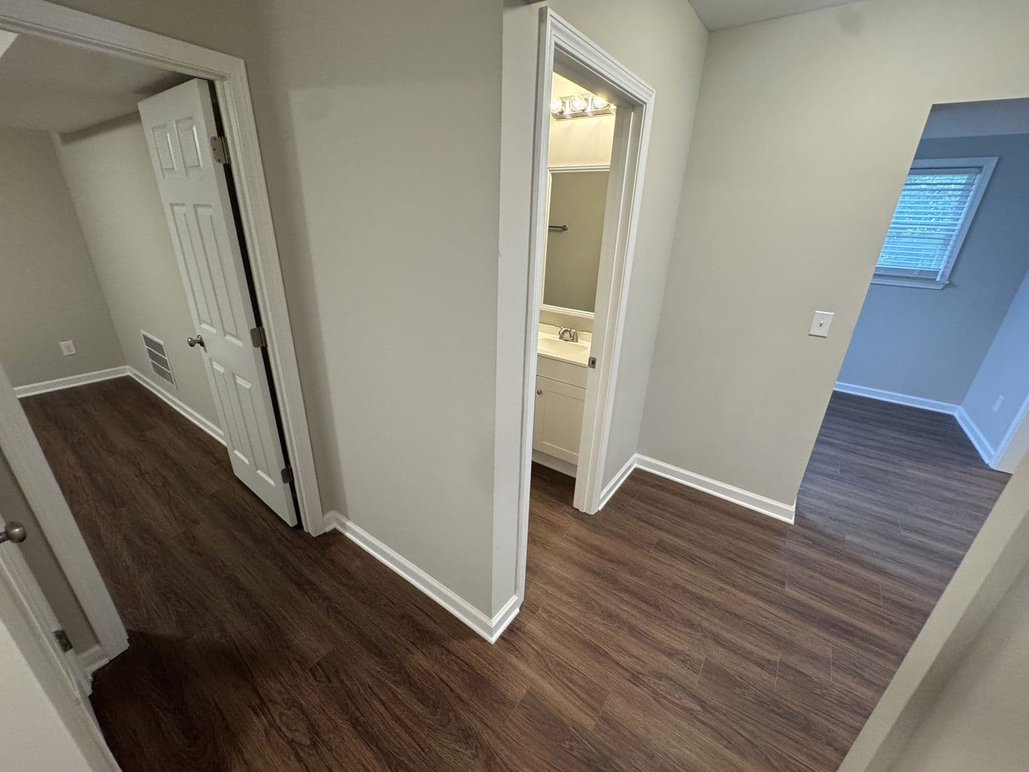 Athens House: 620 Pinecrest Dr