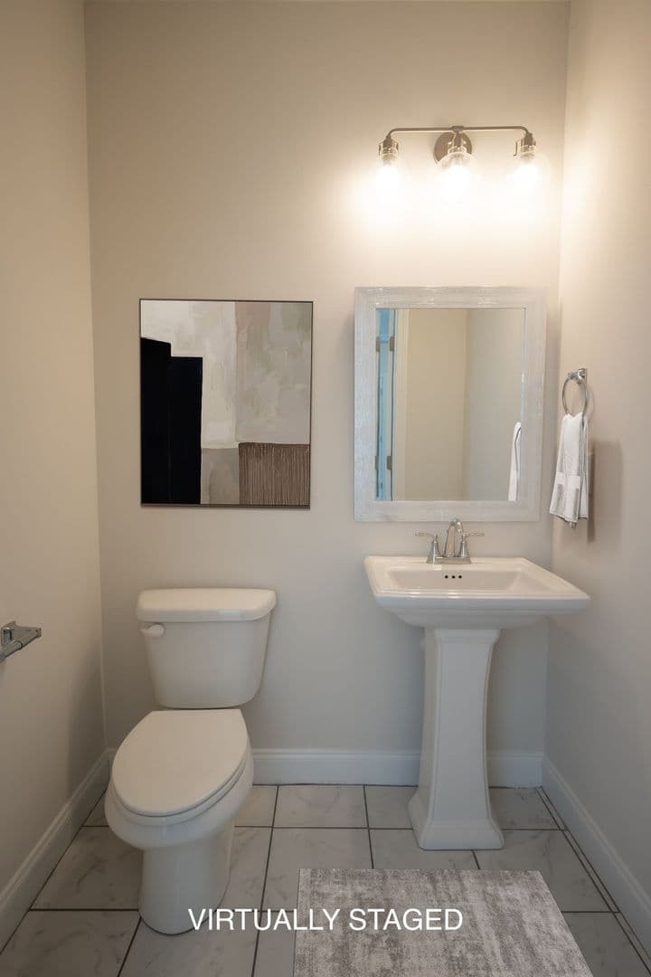 Athens Apartment: 90 Woodsong Ave