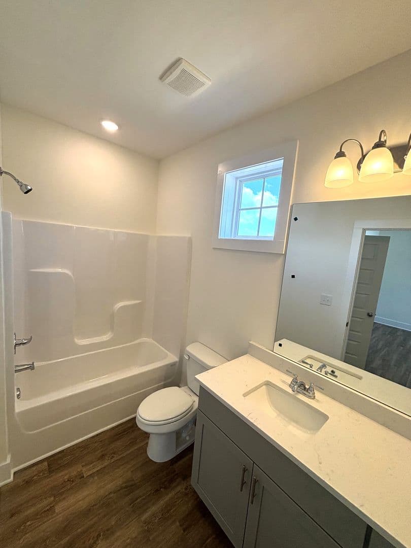 Athens Townhome: 215 Ruth St