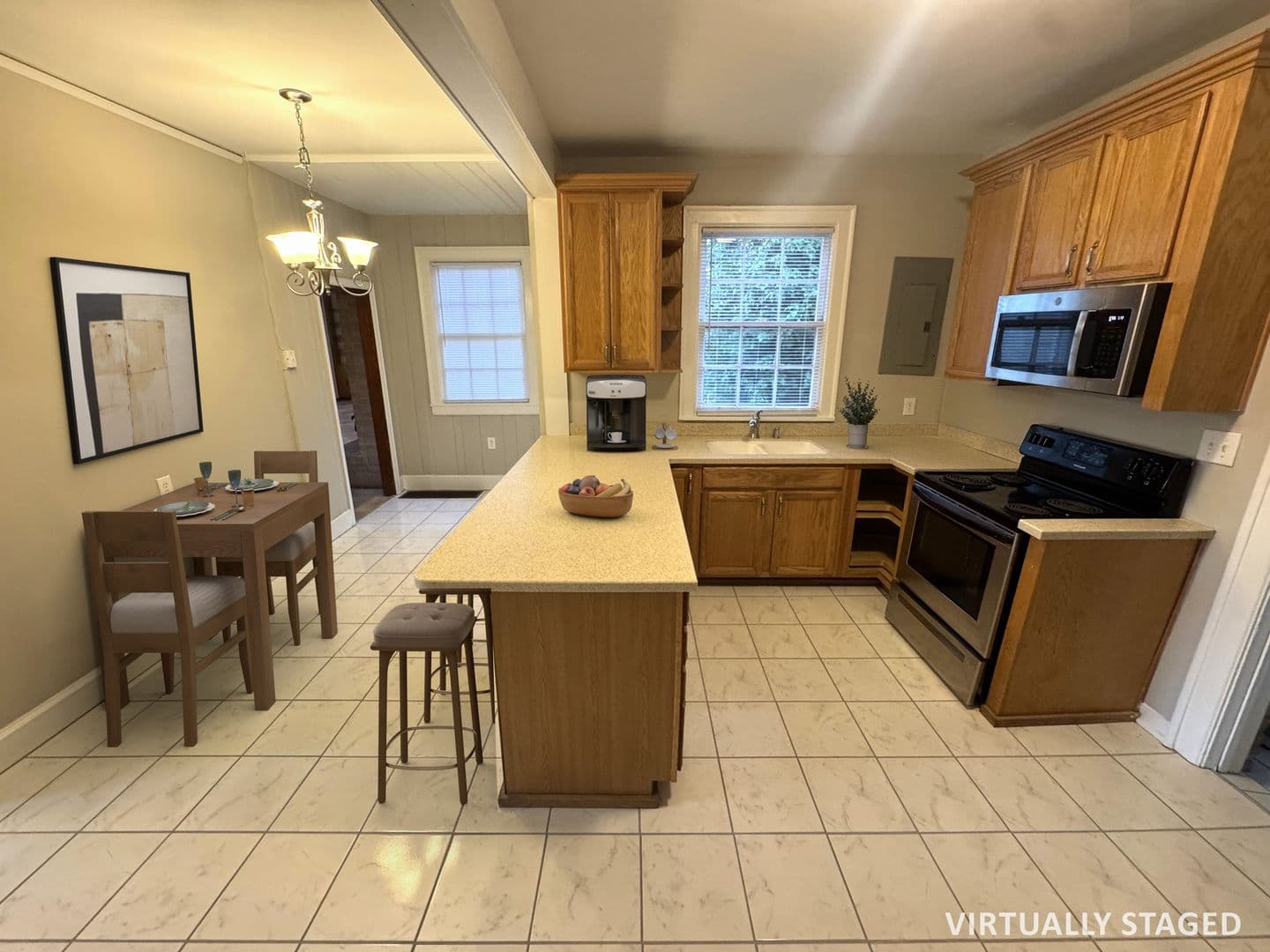Athens House: 1020 Cherry Hills Court