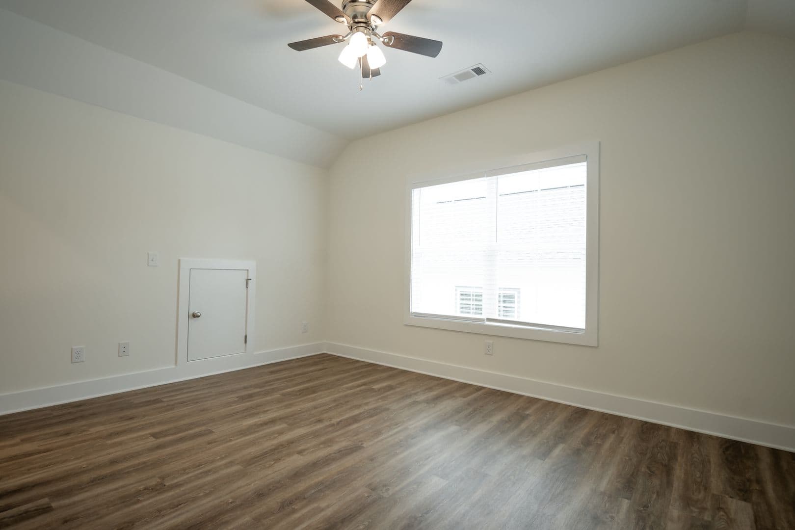 Athens Townhome: 215 Ruth St