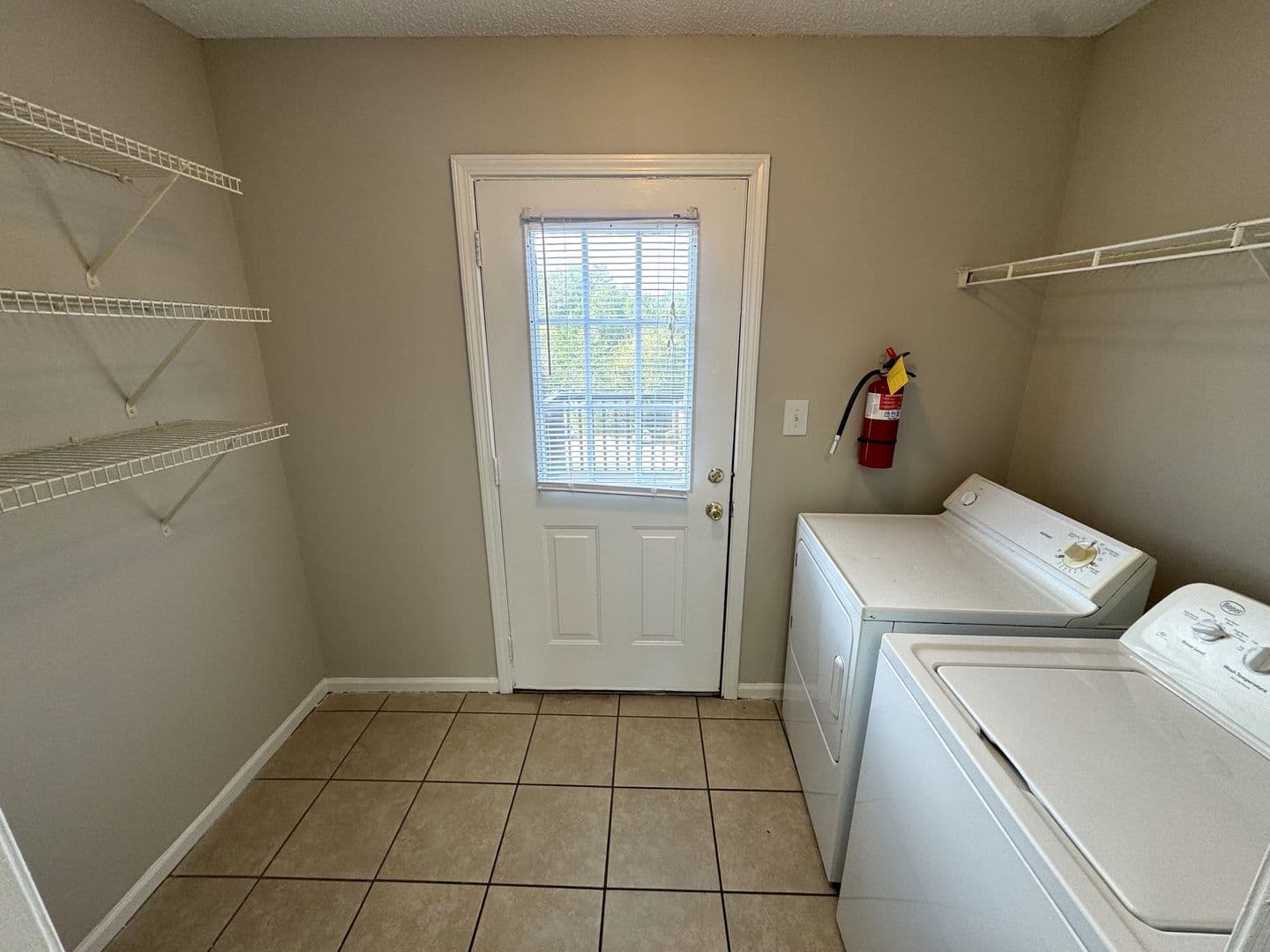 Athens Apartment: 245 Pineview Drive