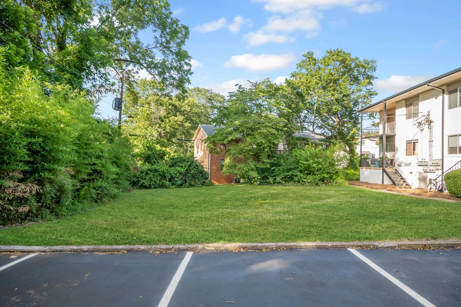 Athens Apartment: 1794 S. Lumpkin St.