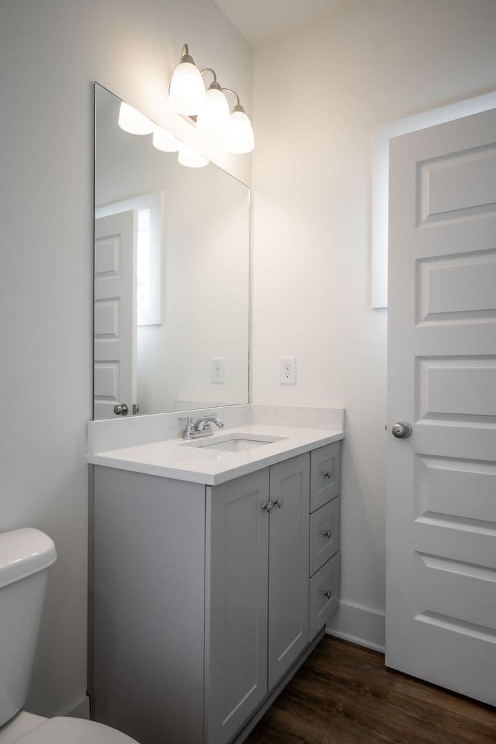 Athens Townhome: 215 Ruth St