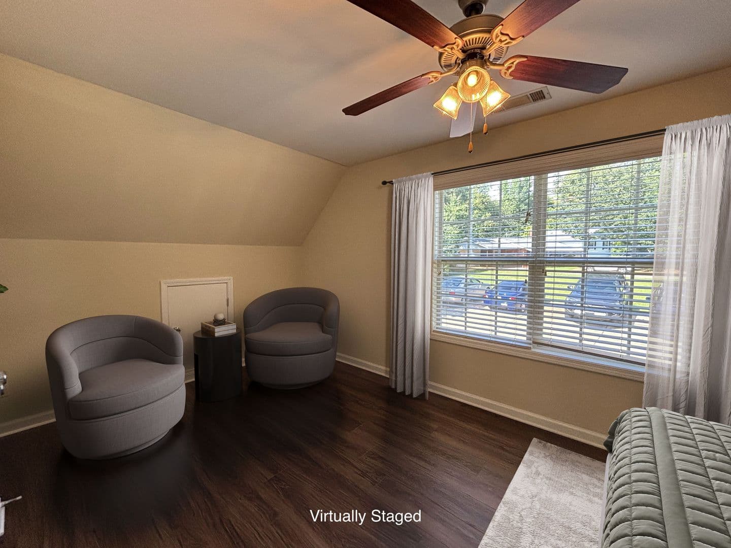Athens House: 100 Pineview Ct