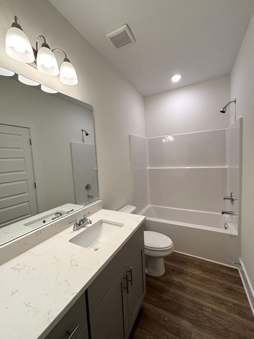 Athens Townhome: 215 Ruth St