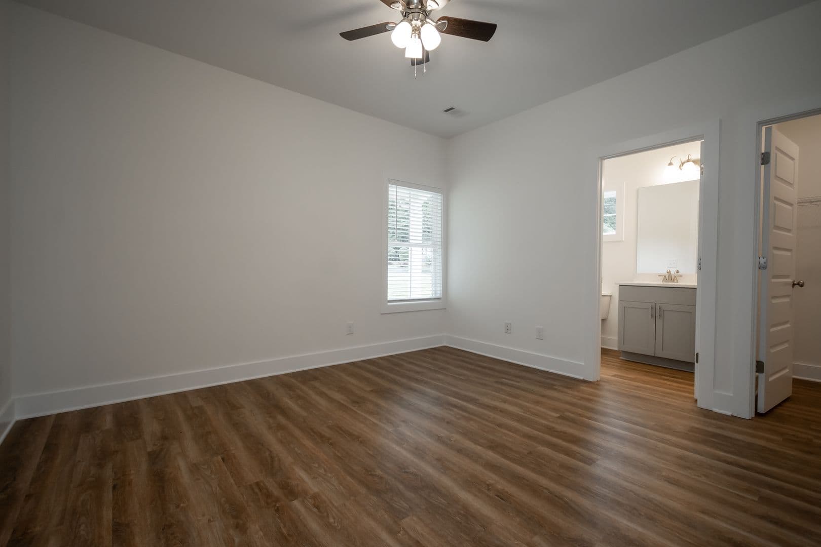 Athens Townhome: 215 Ruth St