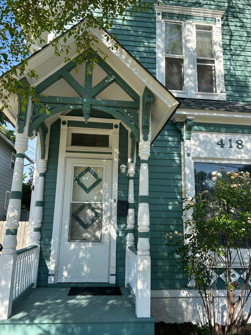 Elgin Multiplex: 418 St. Charles St