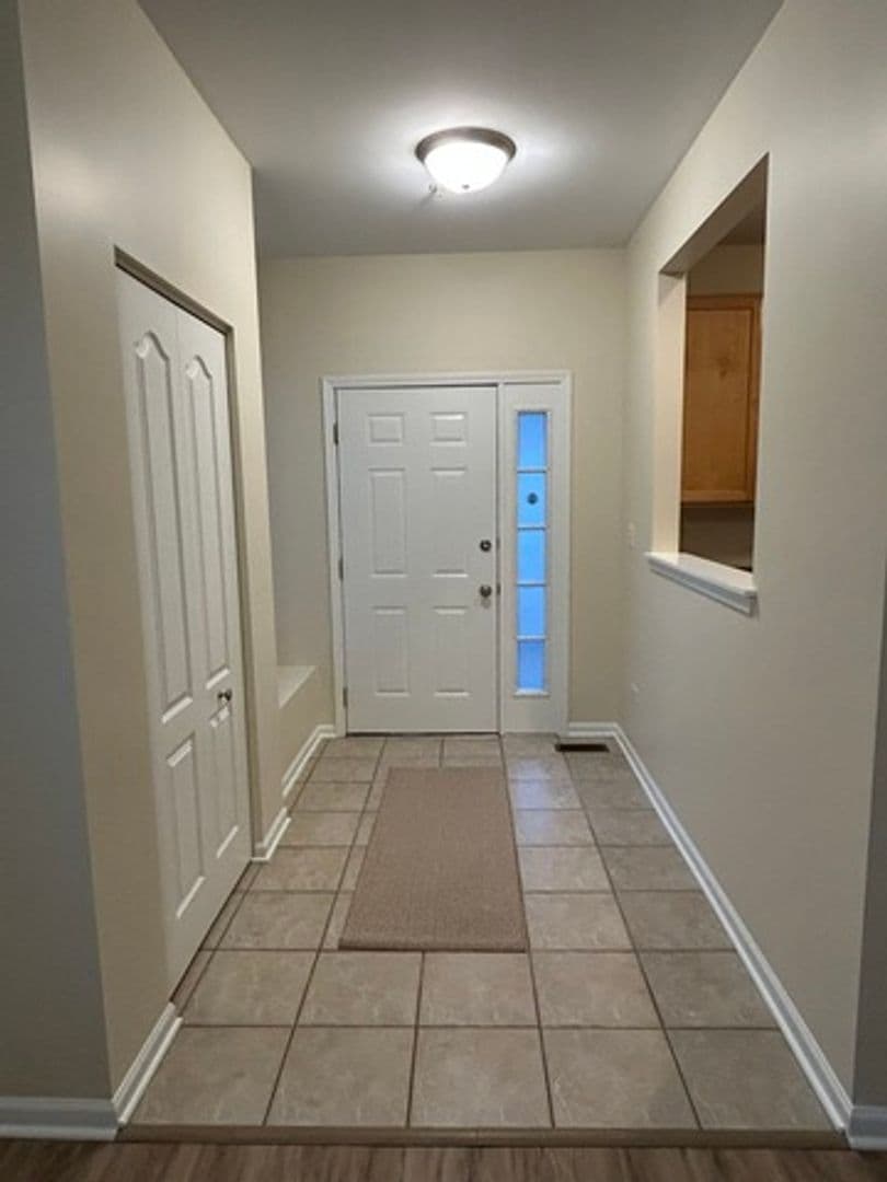 Carpentersville Condo: 1221 Brookdale Drive