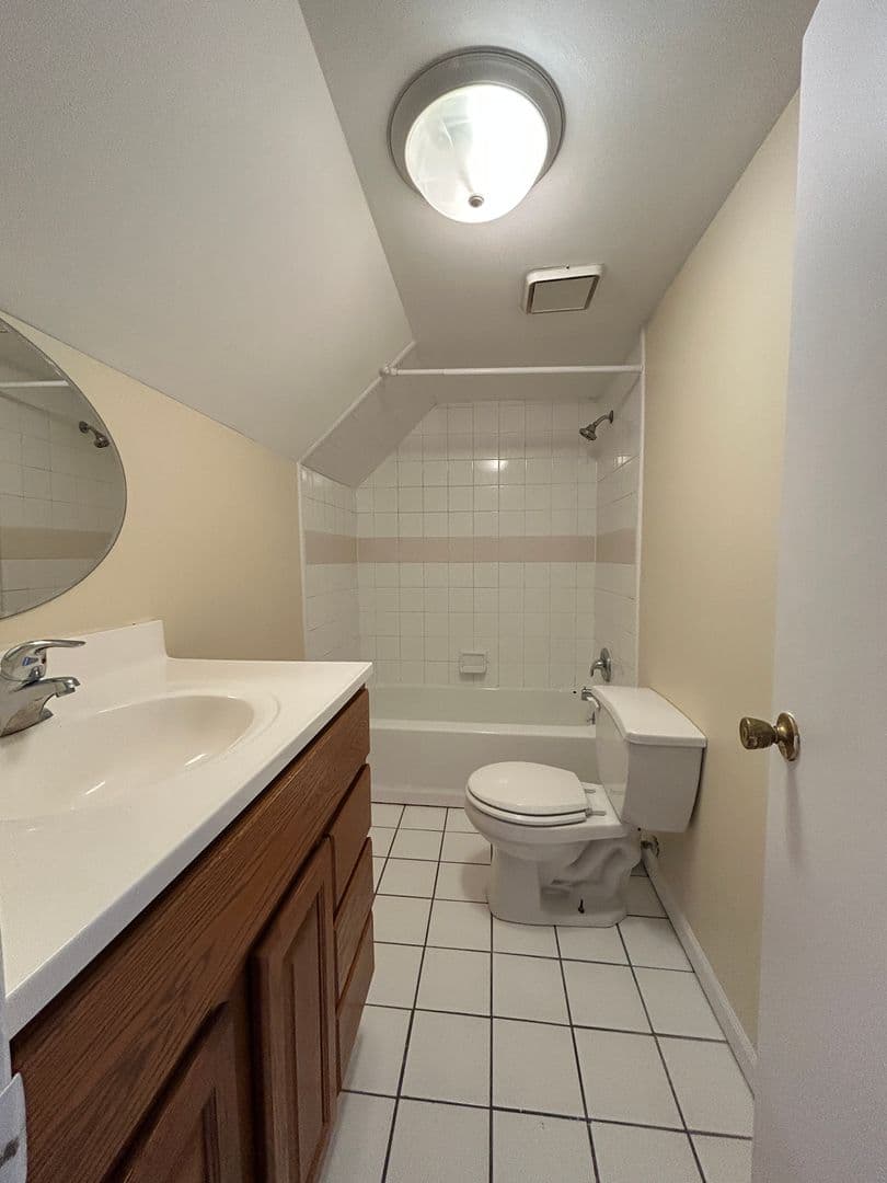 Elgin Multiplex: 418 St. Charles St