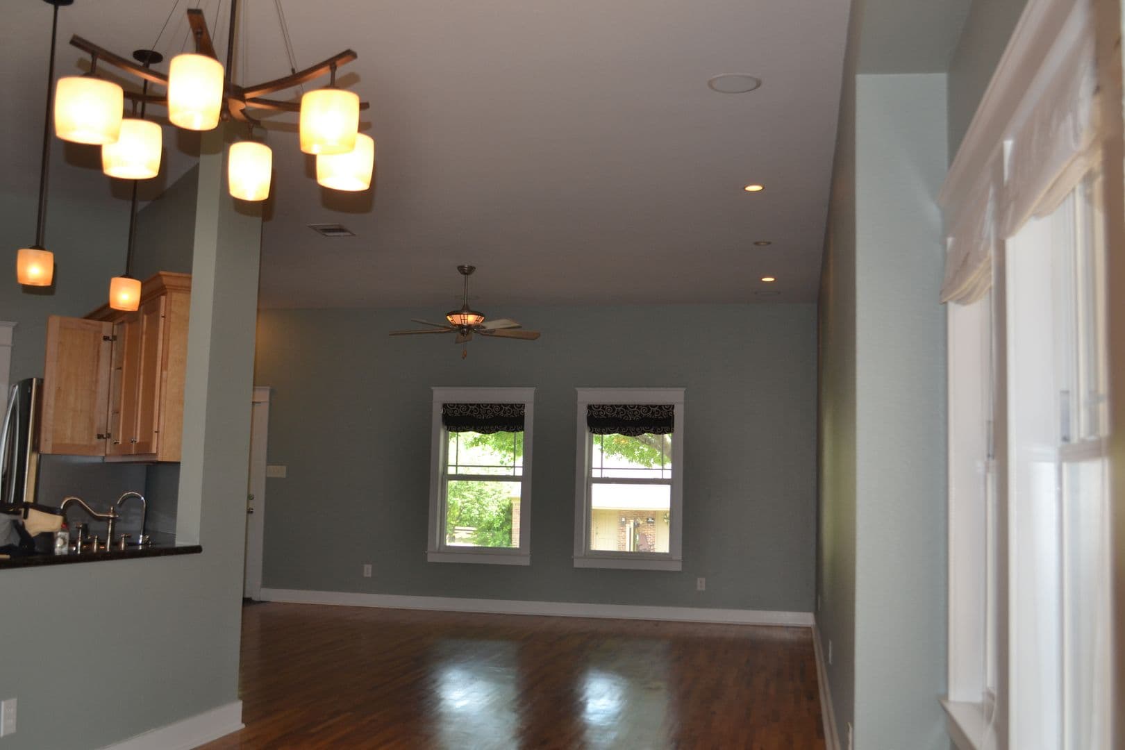 Denton House: 709 Roberts St
