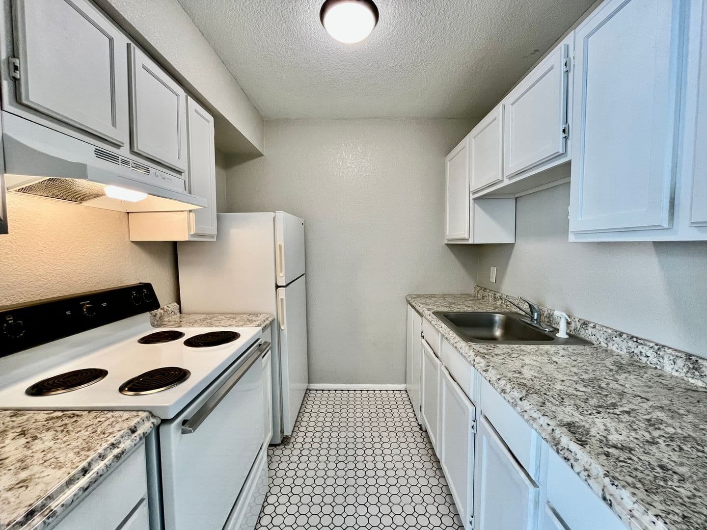 Denton Apartment: 701 W Sycamore Street