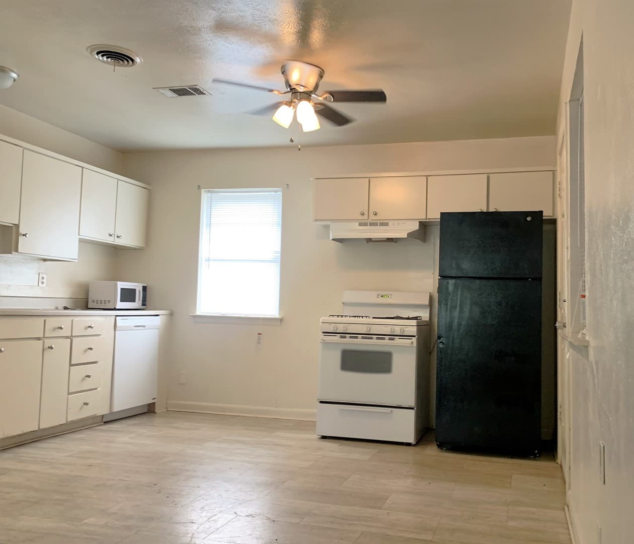 Denton House: 712 Juno Ln.