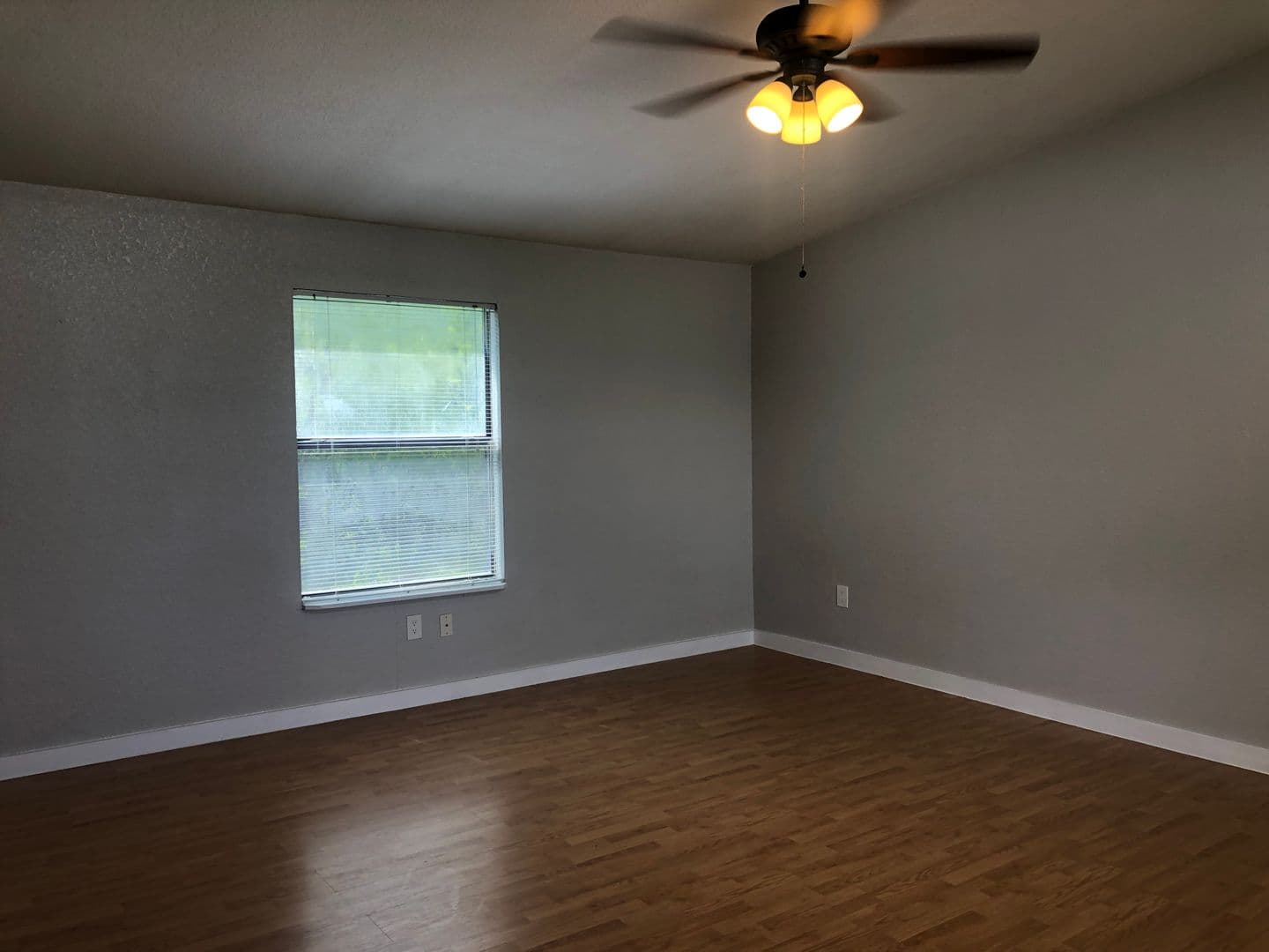 Denton Apartment: 701 W Sycamore Street