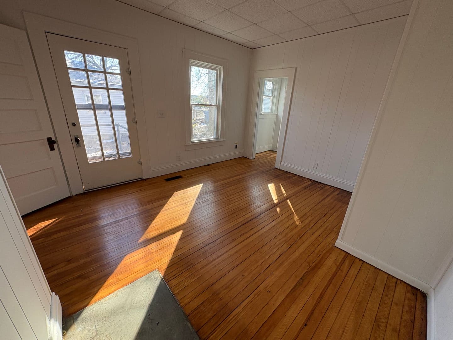 Glasgow Apartment: 402 E Wayne Street