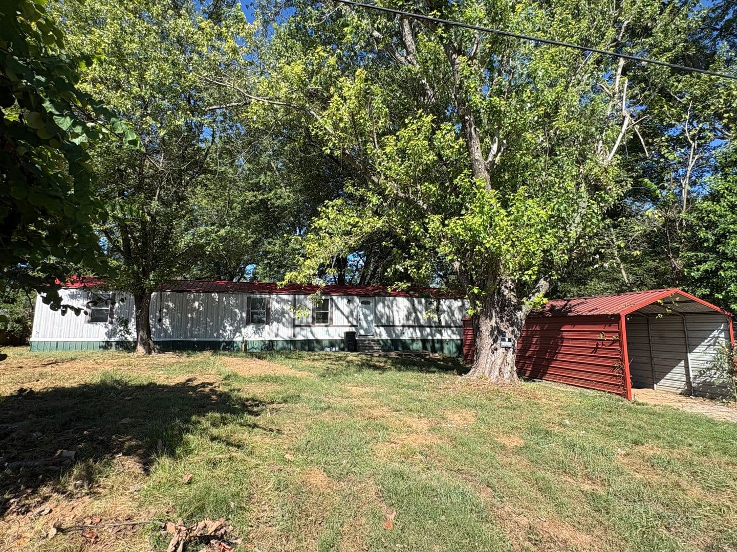 Bowling Green House: 131 Mapleleaf Drive - 131 Mapleleaf Drive