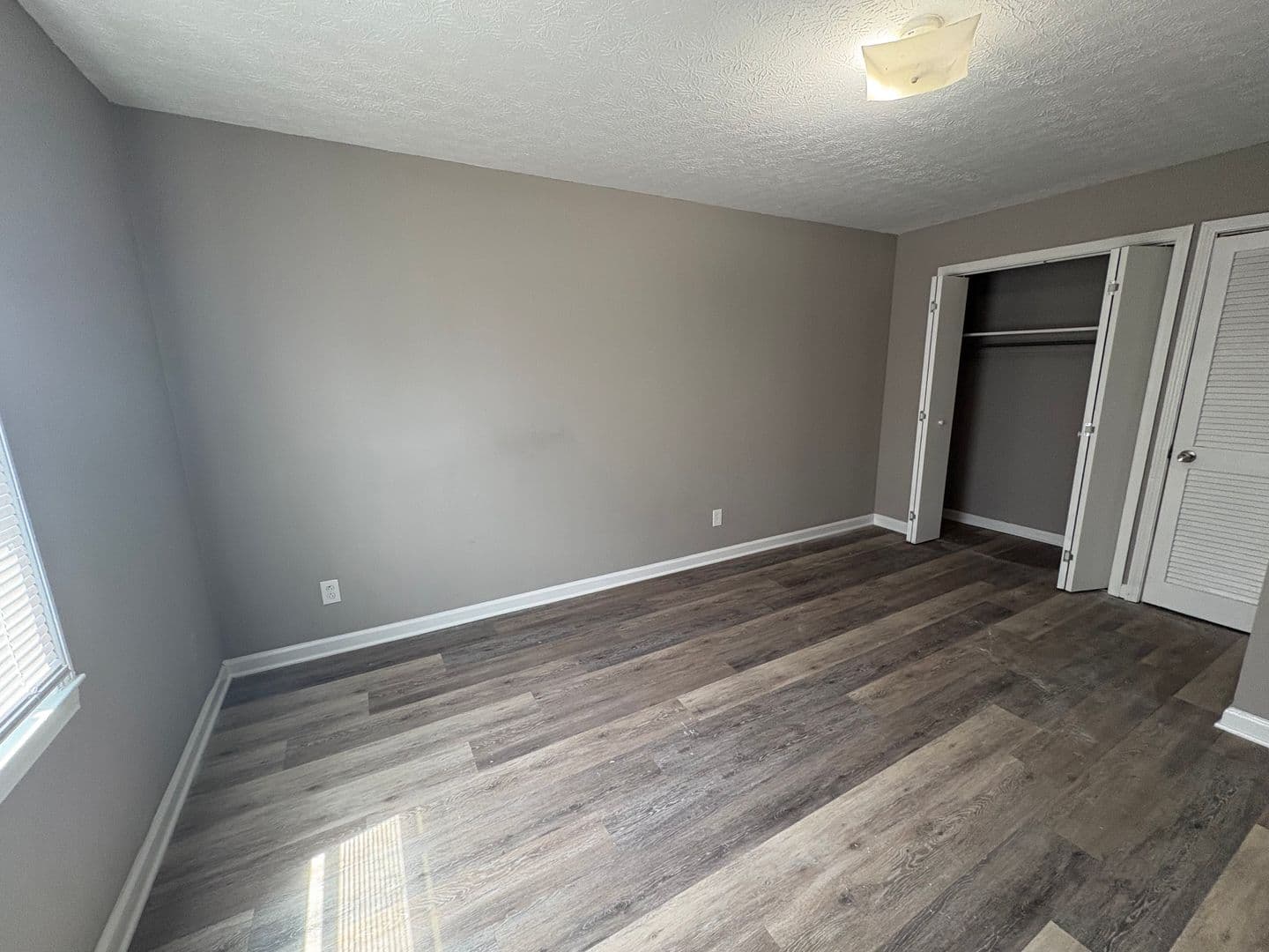 Bowling Green Apartment: 2042 Rock Creek Road