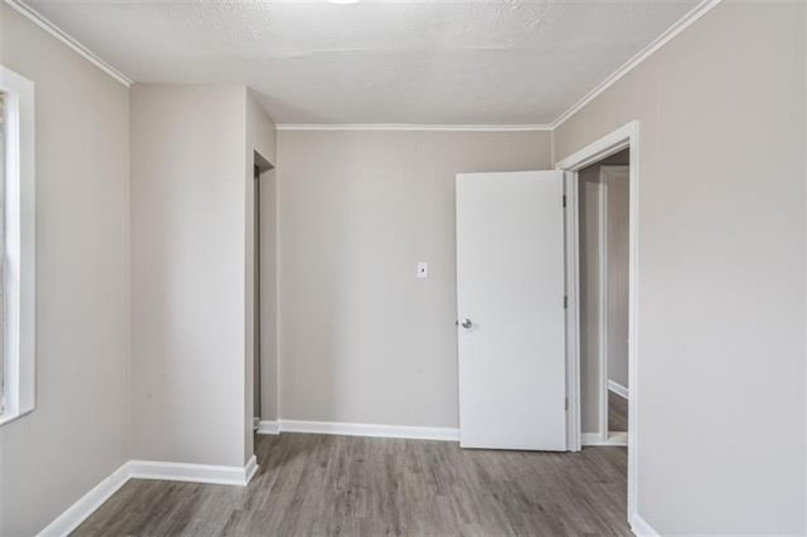 Glasgow House: 229 Eastview