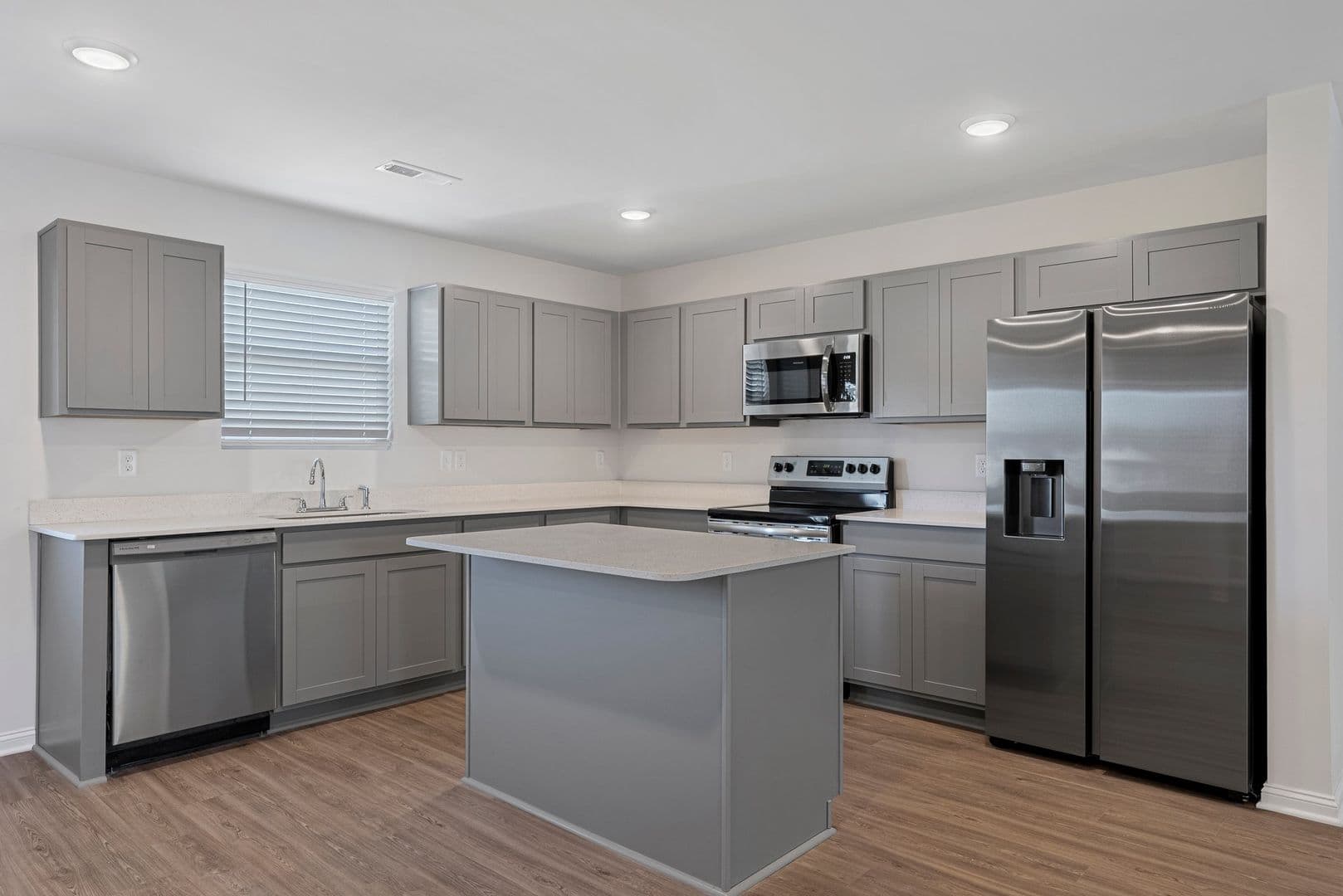Bowling Green House: 3142 White Ash Street