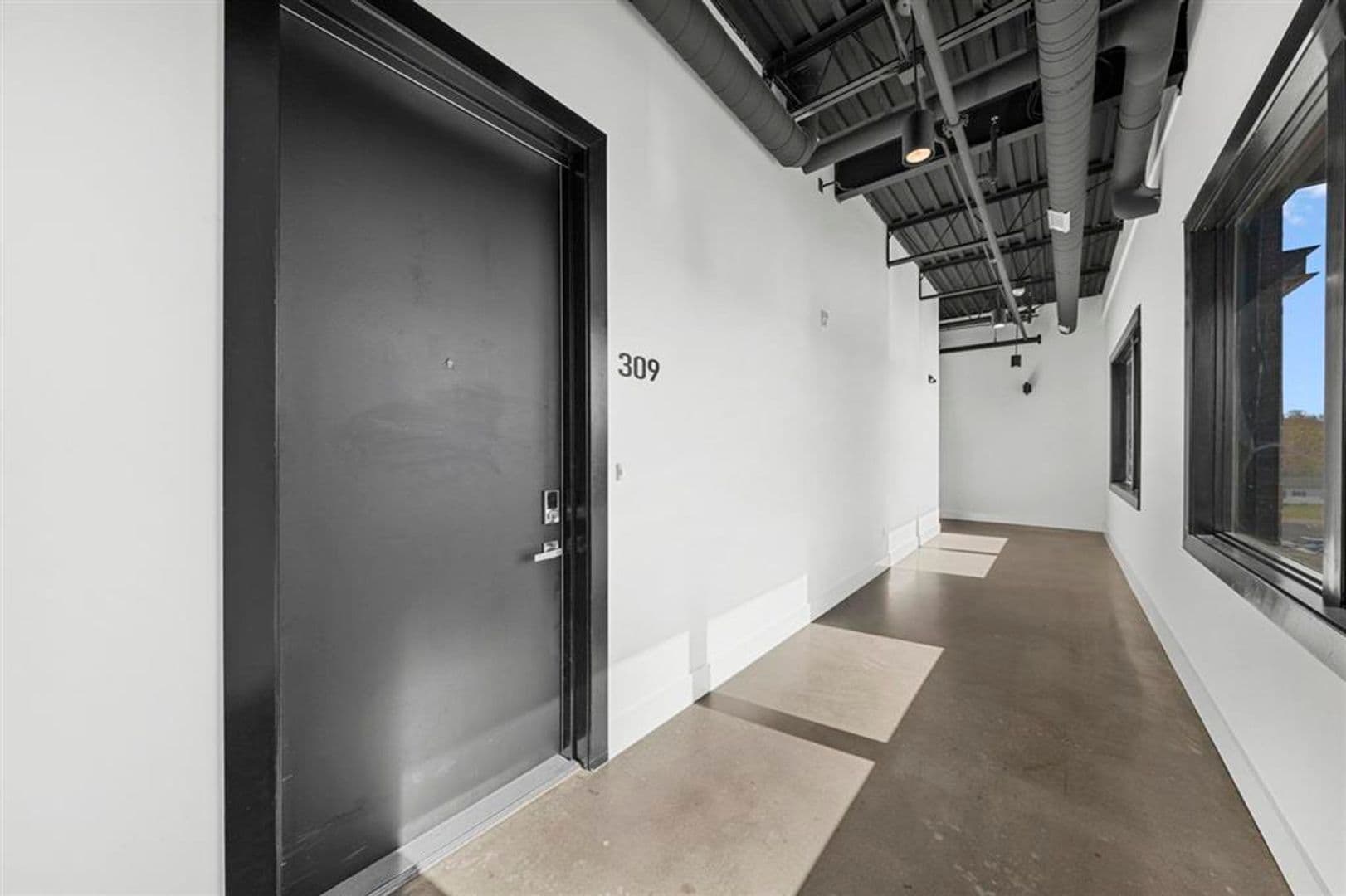 Bowling Green Apartment: 1131 Fairview Avenue