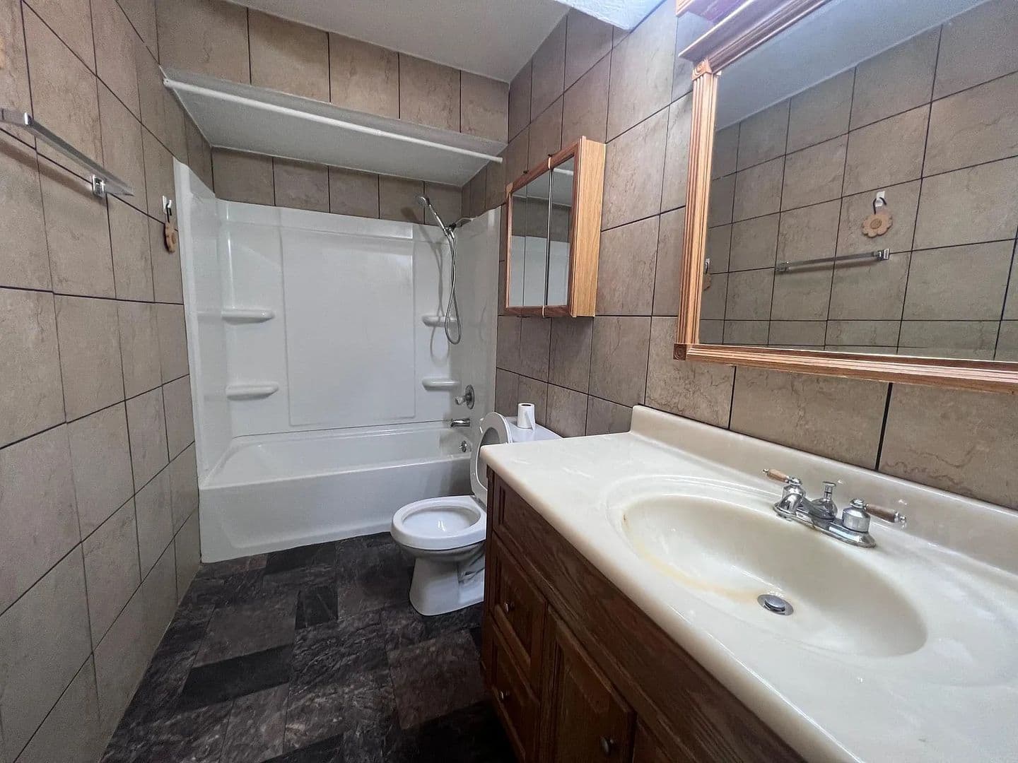 Bowling Green House: 122 B Westwood Circle