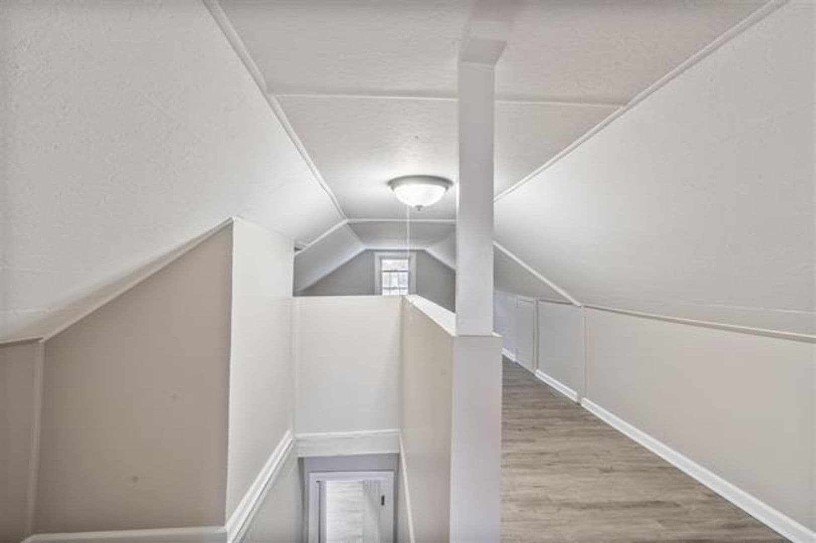 Glasgow House: 229 Eastview
