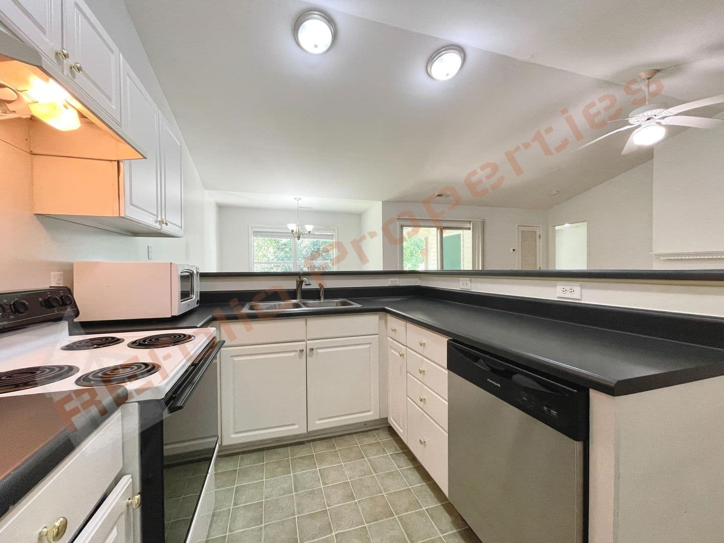 Cary Condo: 3622 Wellington Ridge Loop