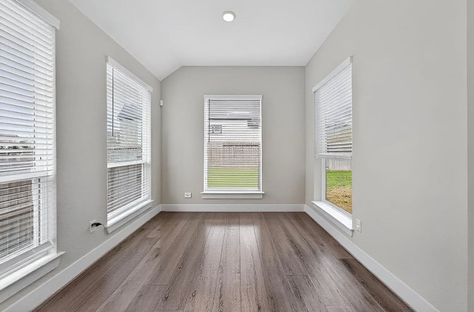 Castroville House: 164 Jereth Crossing