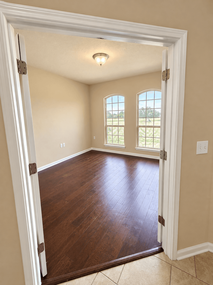 San Antonio House: 2219 Lily Pad Ln