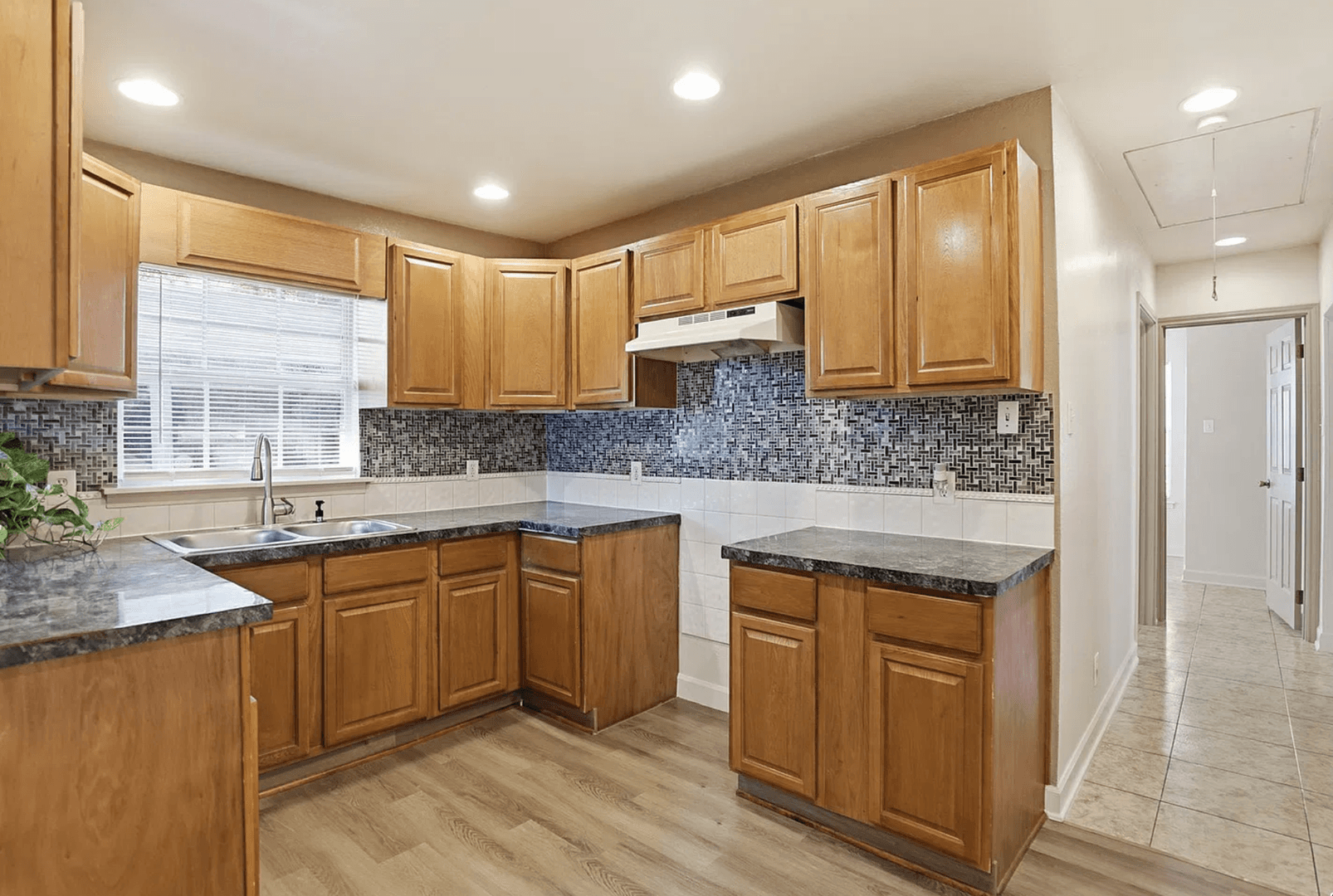 San Antonio House: 2714 Tampico St